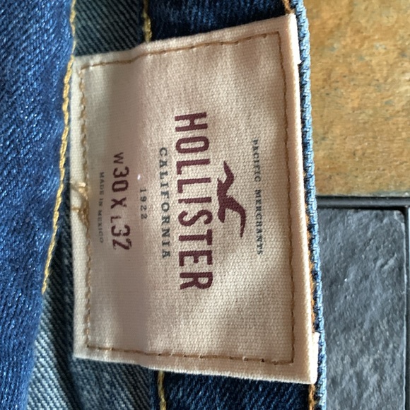 Hollister Jeans - Picture 2 of 4